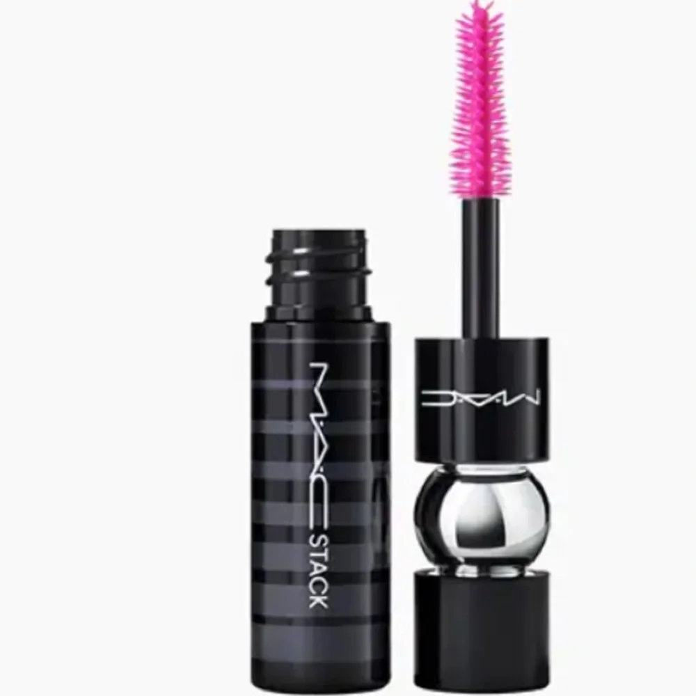 MAC Stack Mascara